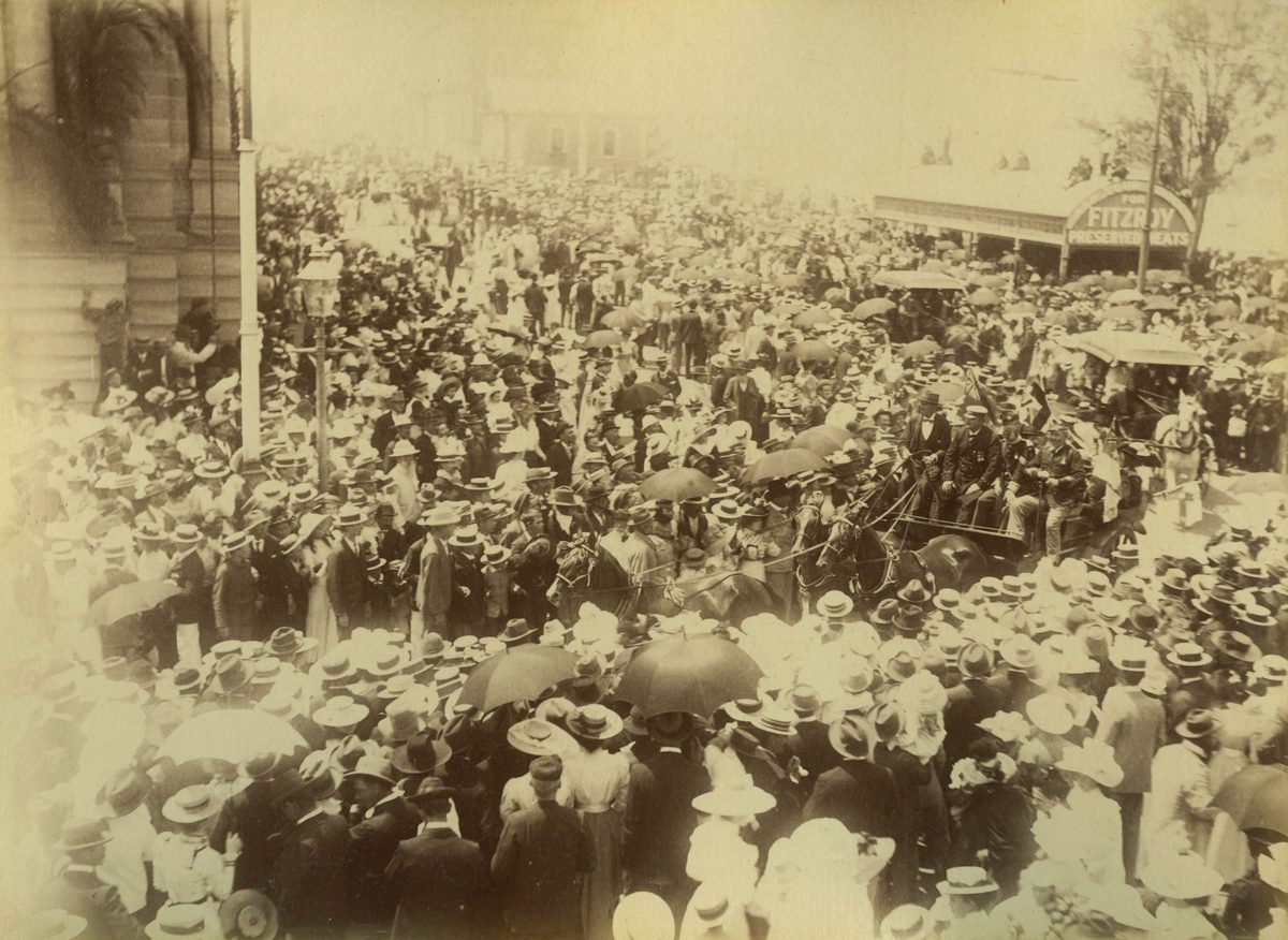 Horsedrawn carriages are part of the Commonwealth Procession, Brisbane, 1901