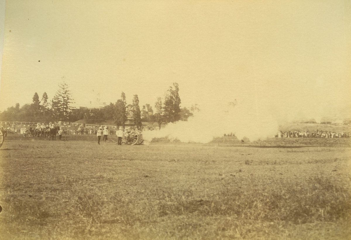 Firing the cannon during a military display in the Domain, Commonwealth Day, Brisbane, 1901