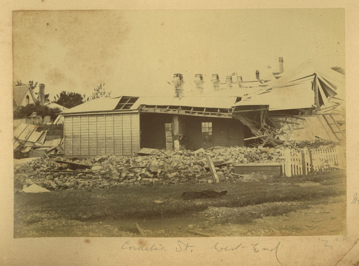 Flood damaged house in Cordelia Street West End, Brisbane, 1893