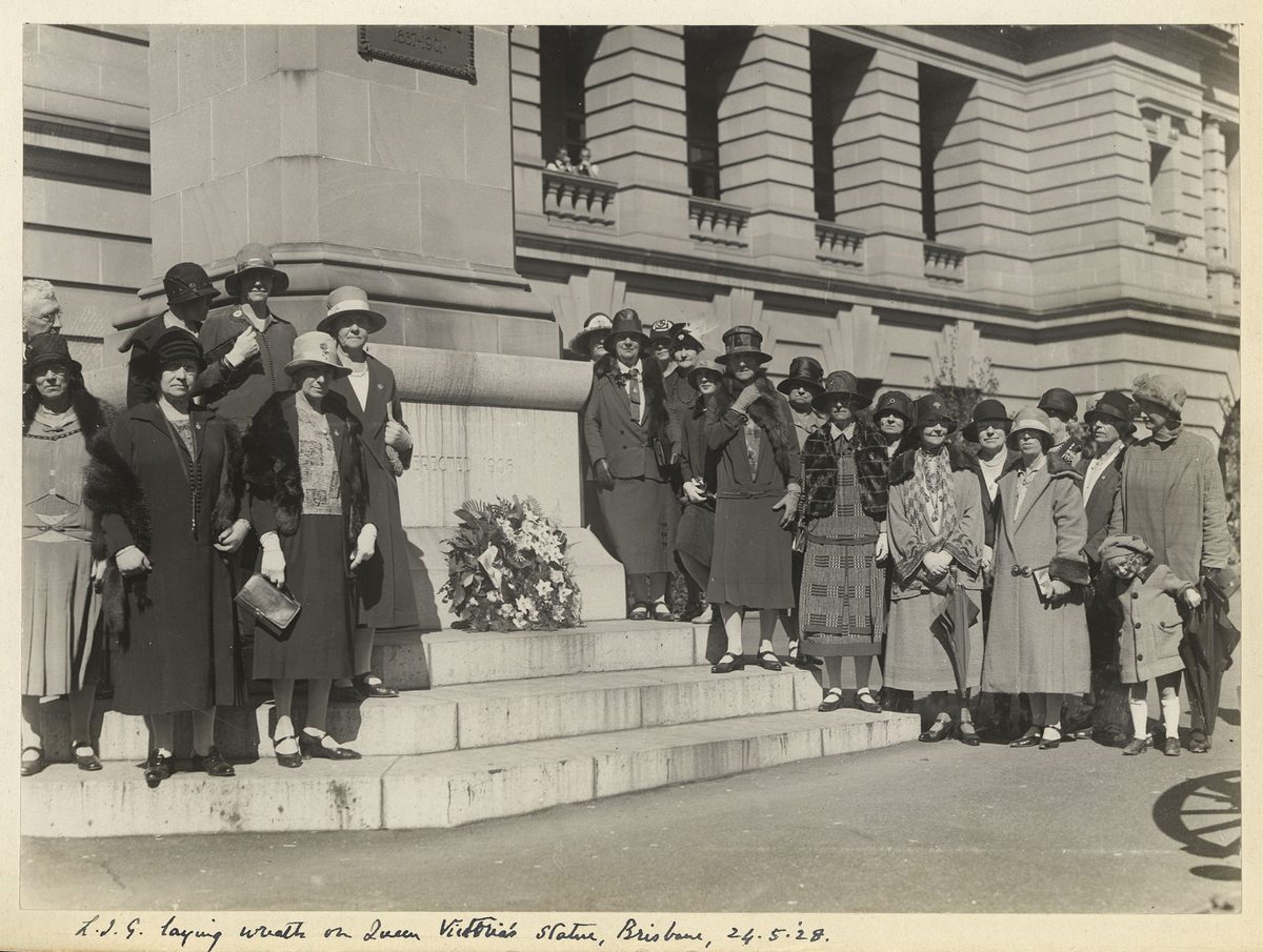 Lady Goodwin, the Queensland Governor's wife, laying a wreath on 24 May 1928