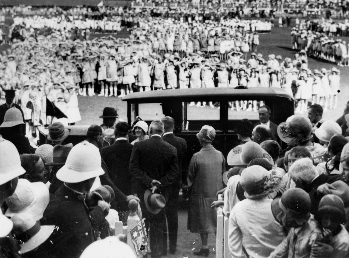 Children's reception held for the Duke and Duchess of York, Brisbane, 1927