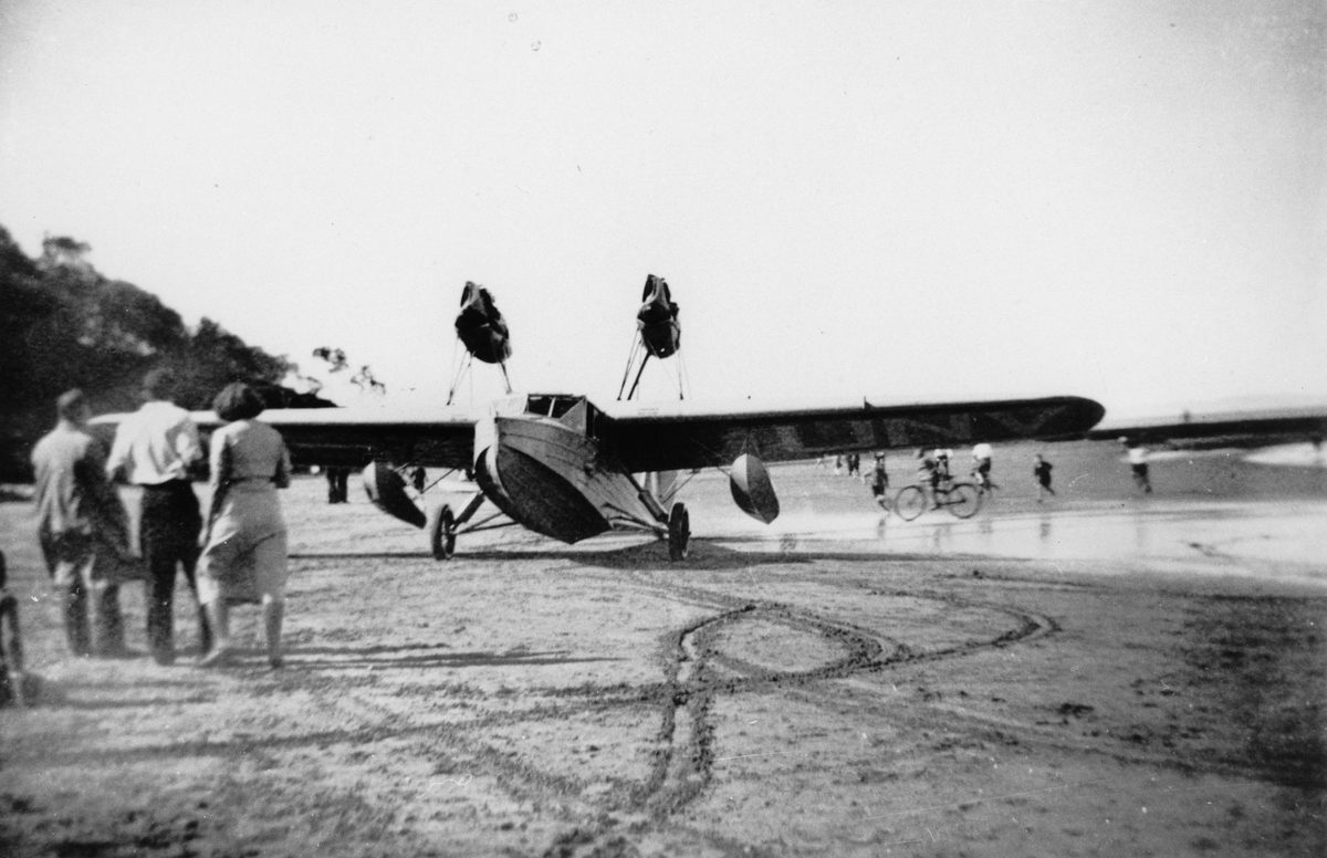 Saro Cutty Sark amphibious plane at Redcliffe, 1937