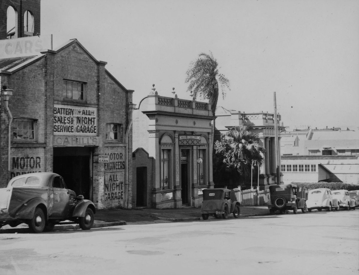 Hotel Queensland on Mary Street, Brisbane, 1939