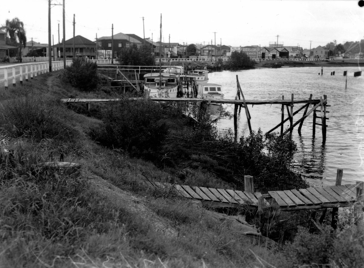 Jetties along Breakfast Creek in 1942