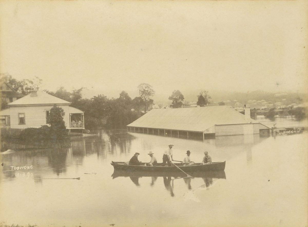 Rescue boat in floodwaters at Toowong, Brisbane, 1890