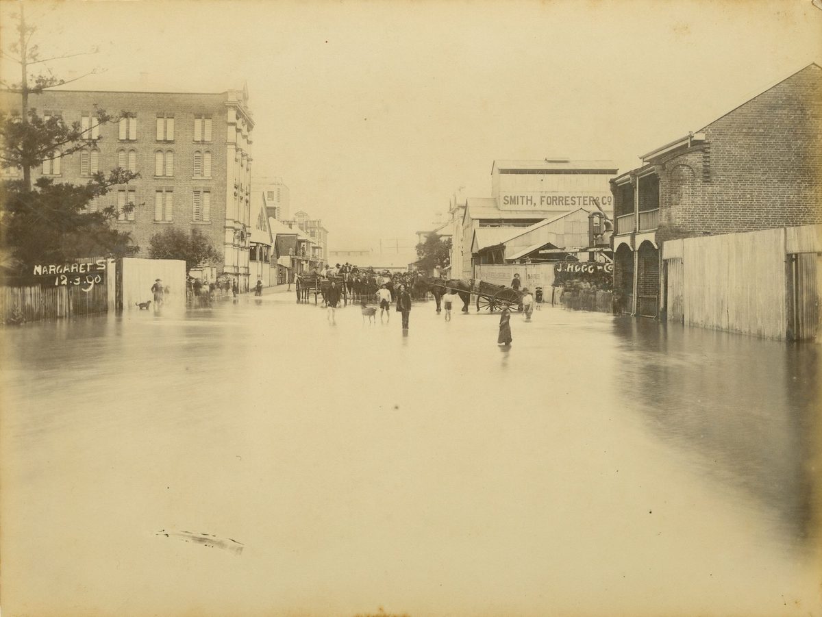 Floodwaters stop traffic in Margaret Street, Brisbane, 1890
