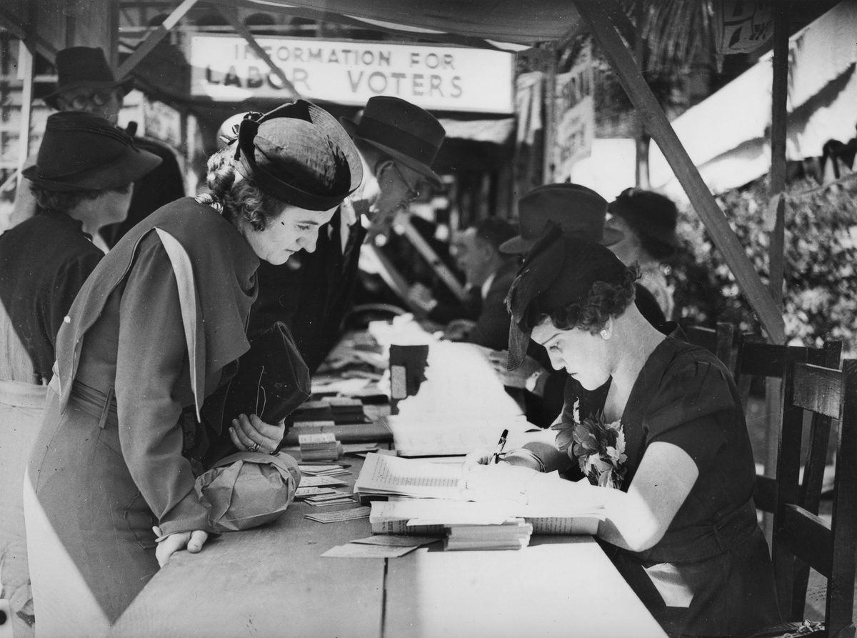 Voting in Brisbane, 1937