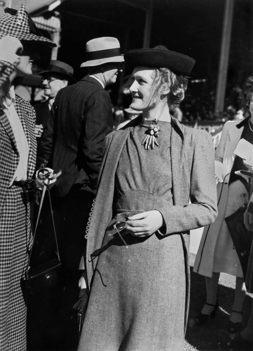 Woman attending the Ascot Races in Brisbane, 1939