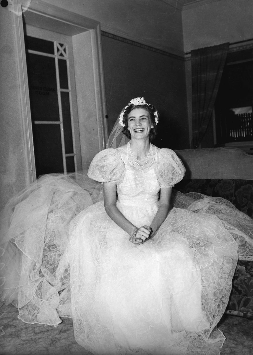 Phyllis Dangar Bell on her wedding day, March 1940