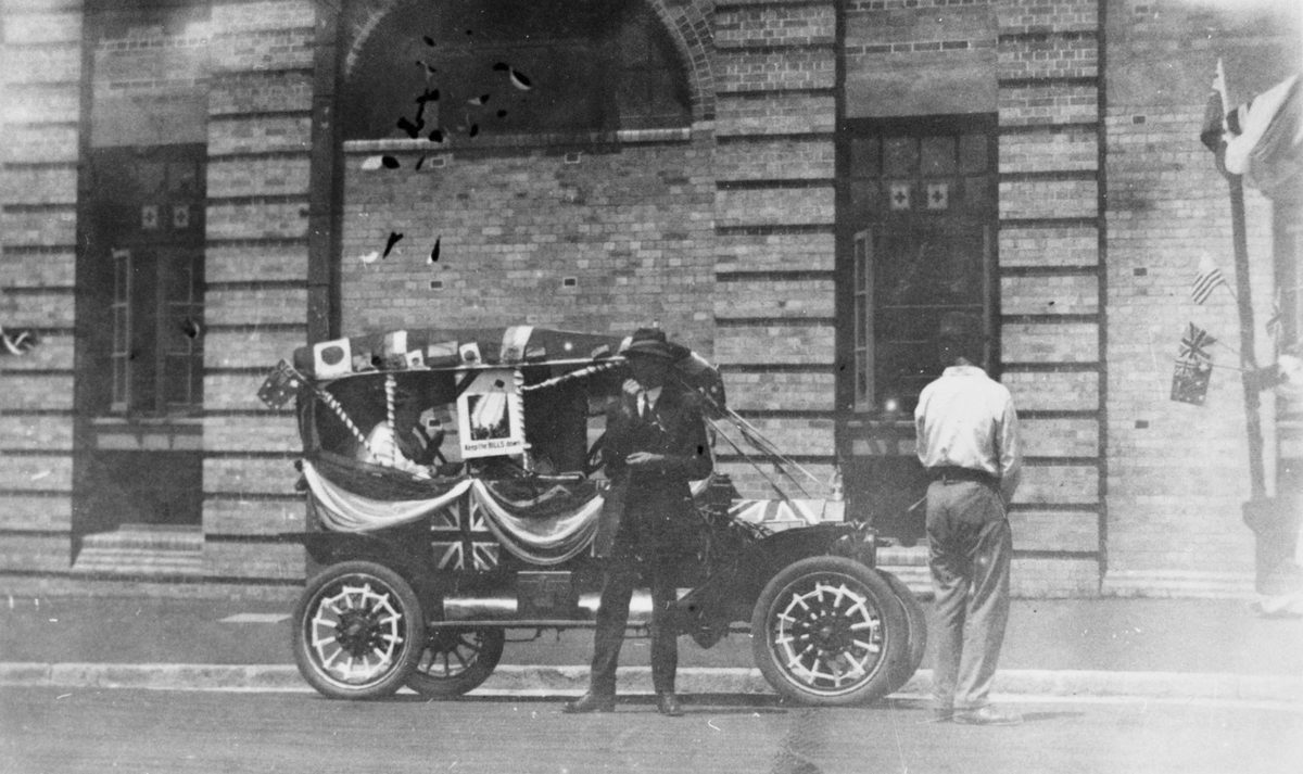 Ford car decorated for the Peace Celebration Day procession, Brisbane, 1918
