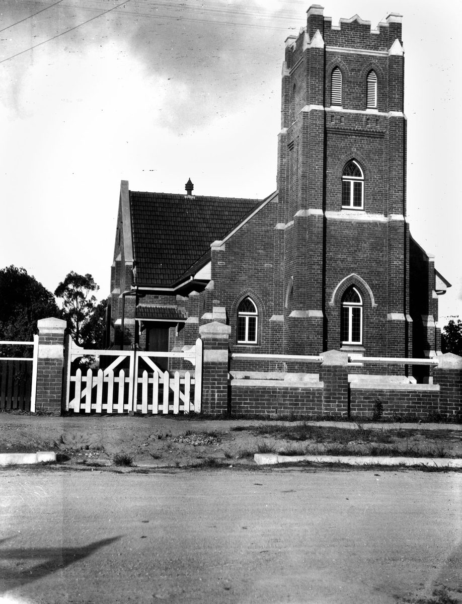 Northgate Methodist Church erected in 1929, photographed in 1931