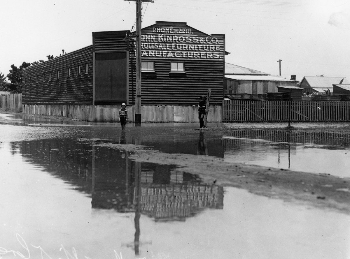 Flood scene at James Street, Breakfast Creek in 1928