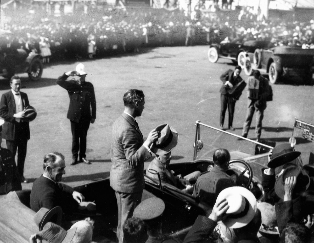 Edward, Prince of Wales greeting the crowds in Brisbane, July 1920