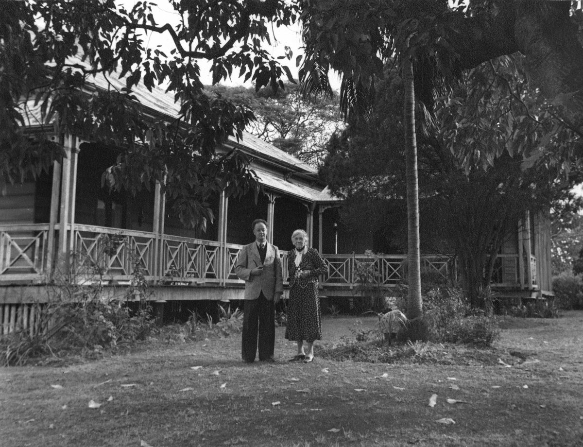 Margaret Ogg and Ernest Briggs at the Brisbane residence, Dunrobin
