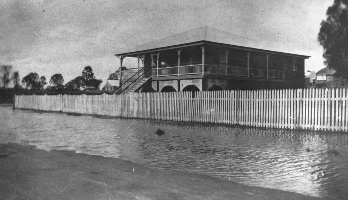 Floodwaters in Oxley, Brisbane, 1931