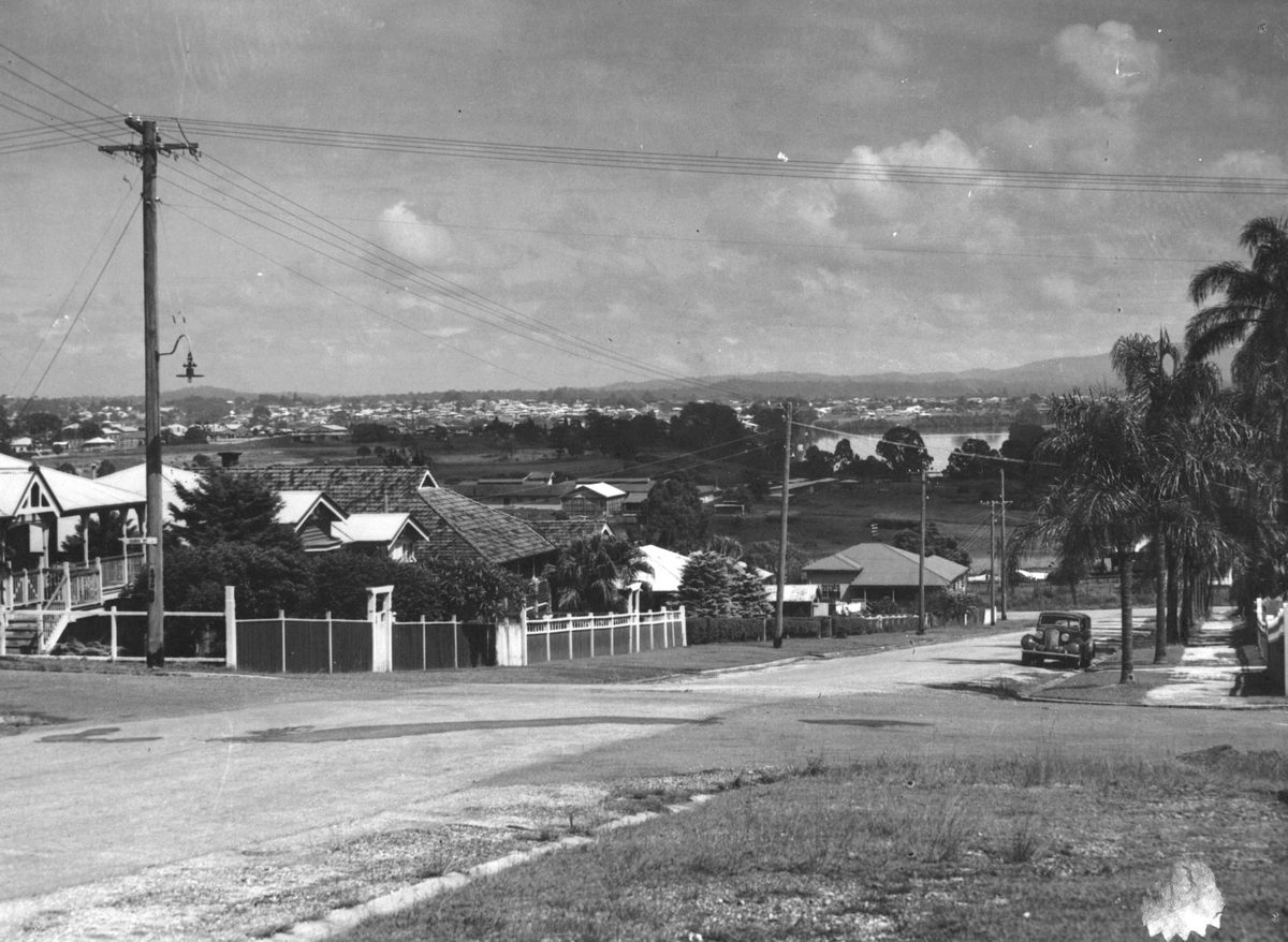 View looking west from Crichton Street towards Tennyson, Yeerongpilly, Brisbane, 1950