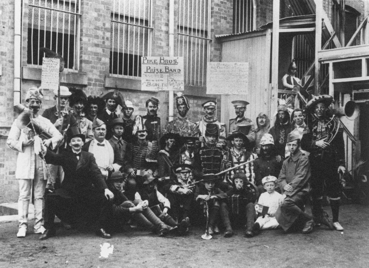 Pike Brothers Band, Brisbane, 1916