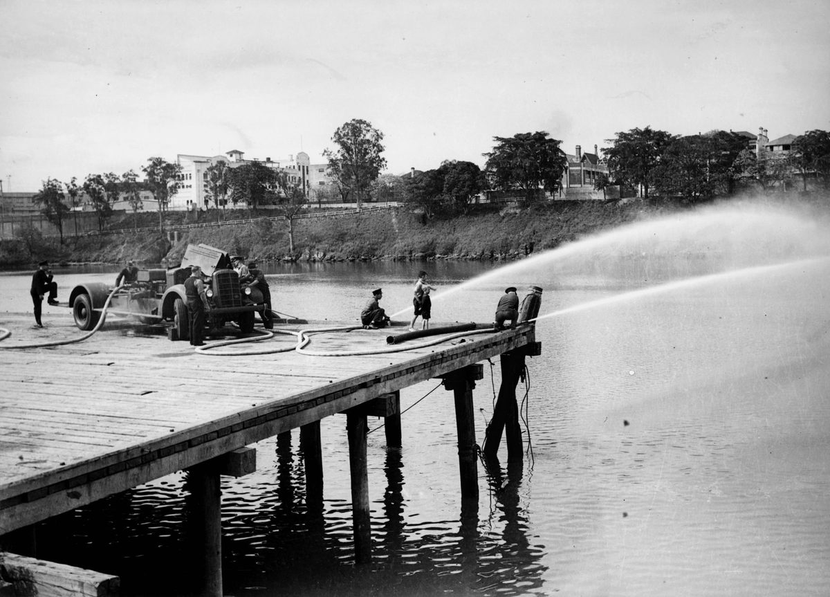 Fire fighting test with Brisbane City's latest equipment, 1942