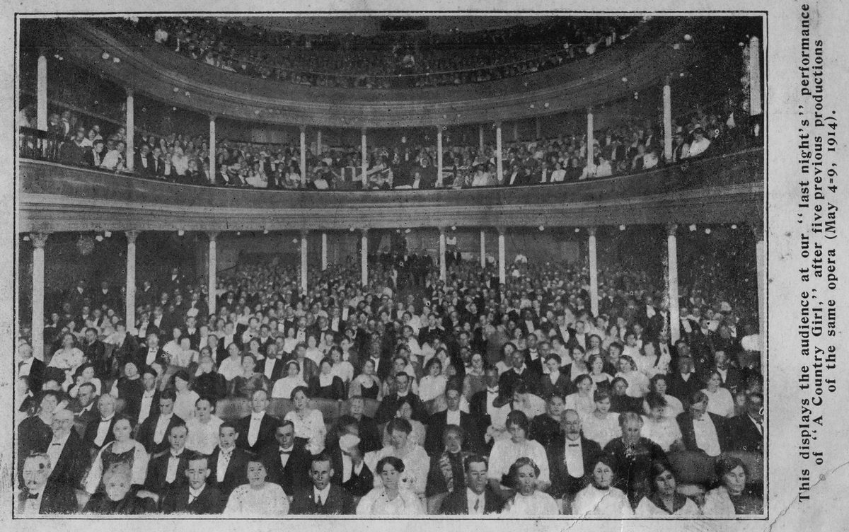 Audience inside His Majesty's Theatre watching a performance by the Brisbane Amateur Operatic Society, Brisbane, 1914