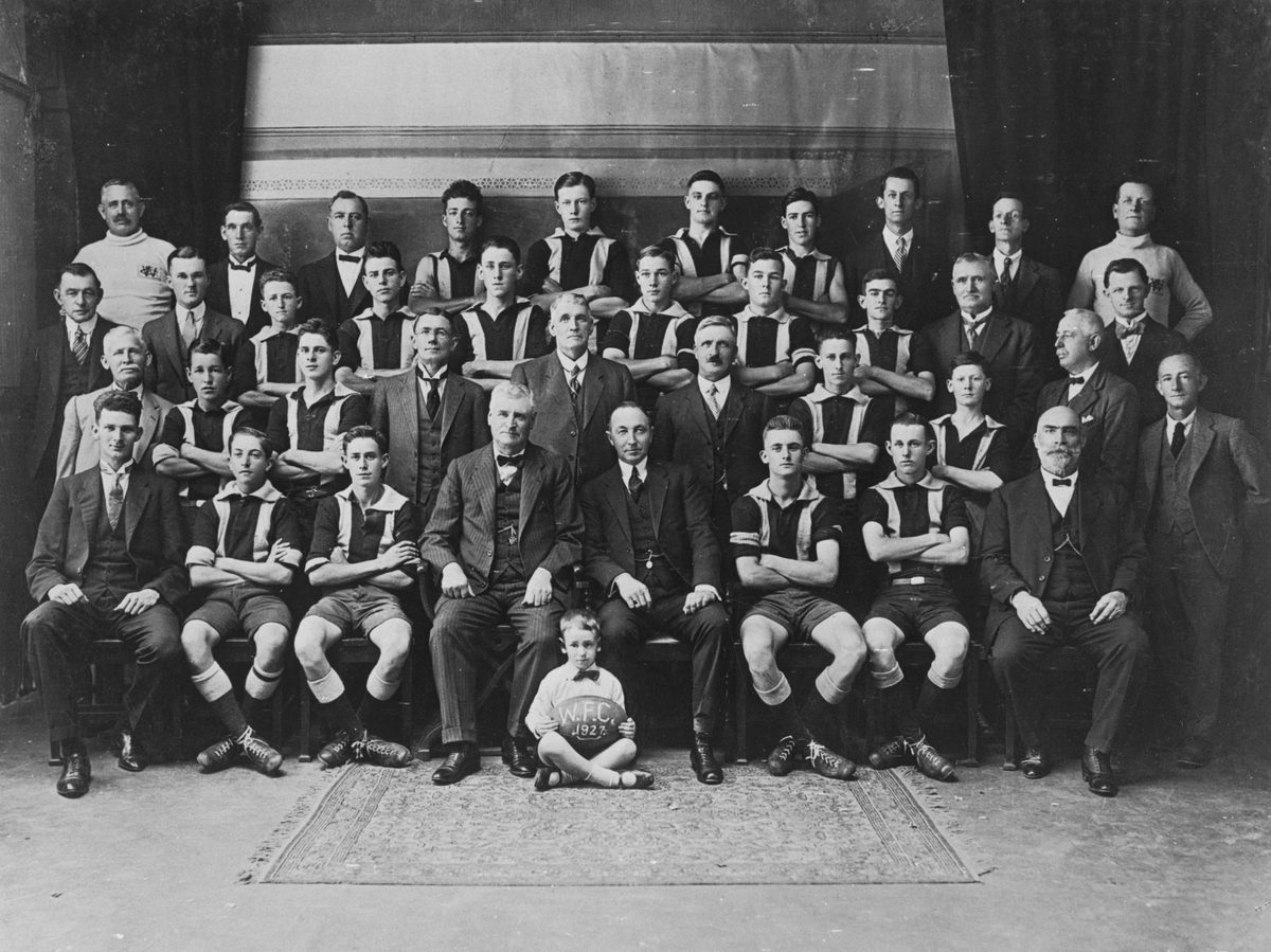Windsor Football Club team photograph, 1927