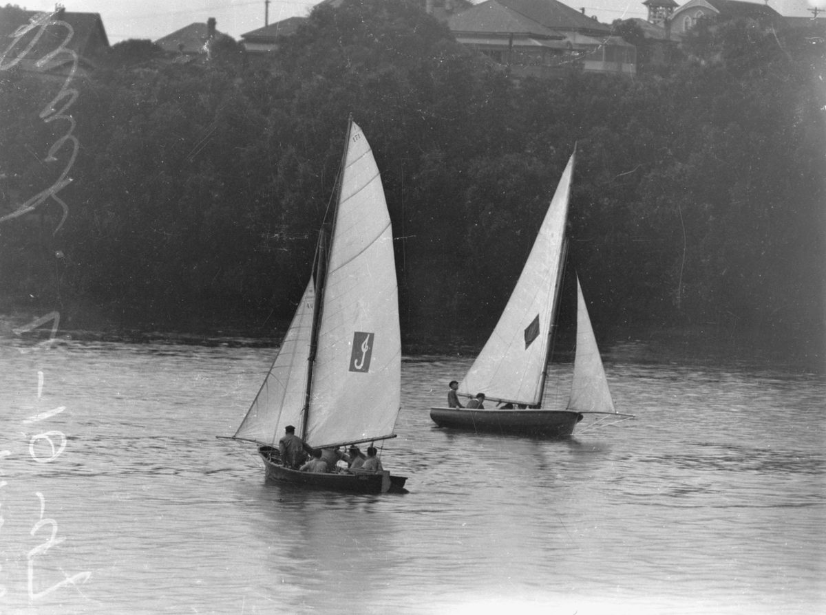 Two boats, Irene and Gralex, sailing at the Milton Reach, 1947