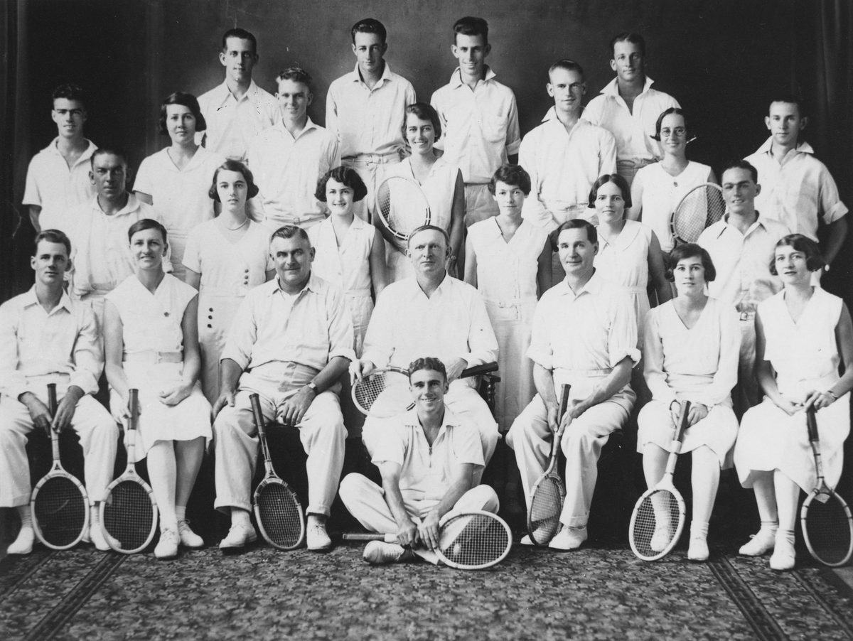Members of the S.L.T.A. combined team ready to visit Sydney, 1933