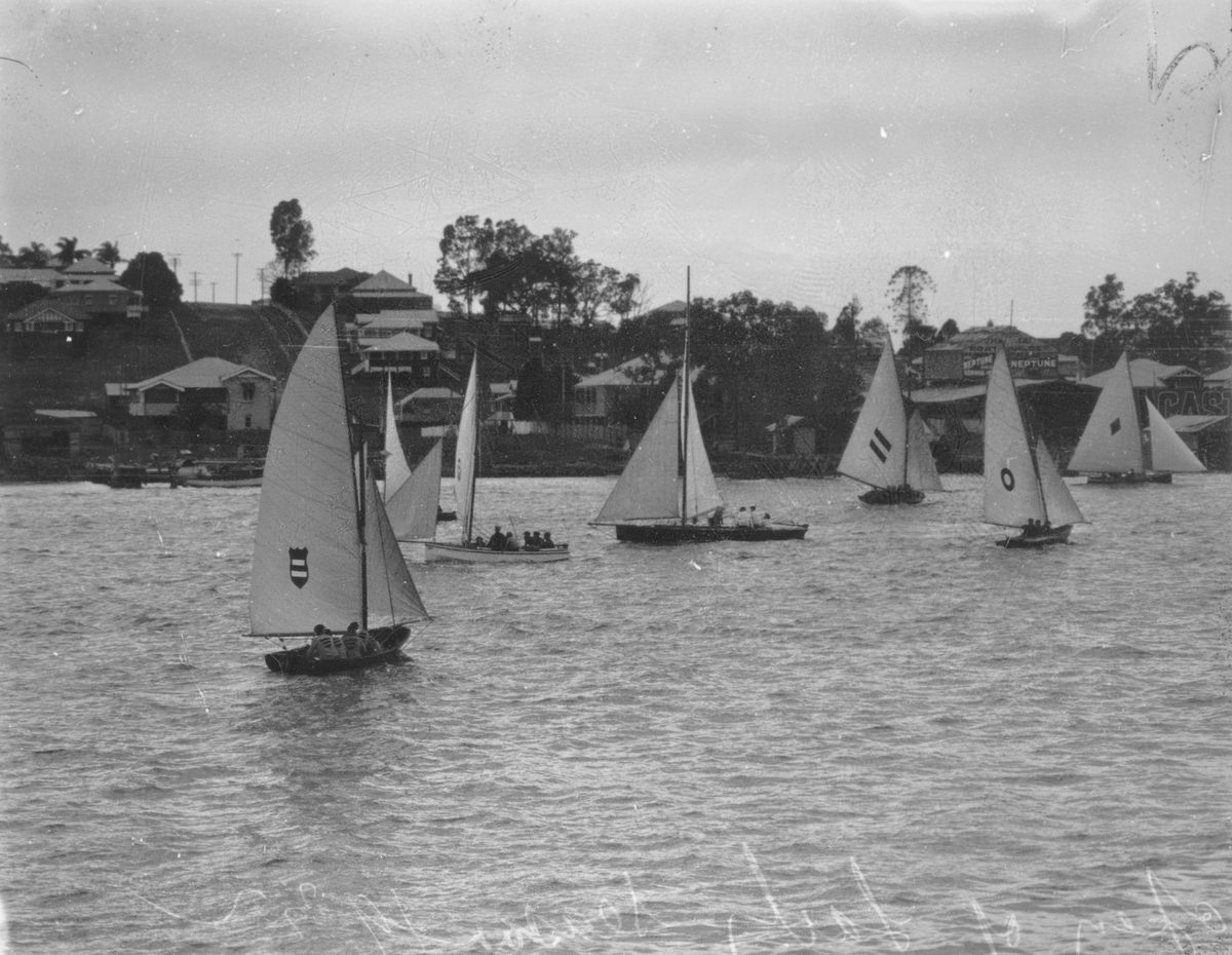 Opening of the sailing season in Brisbane, 1932