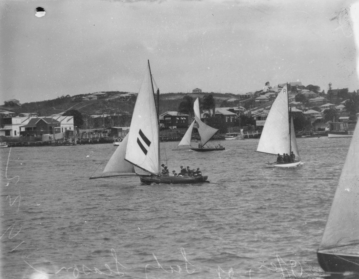 Beginning of the sailing season in Brisbane, 1932