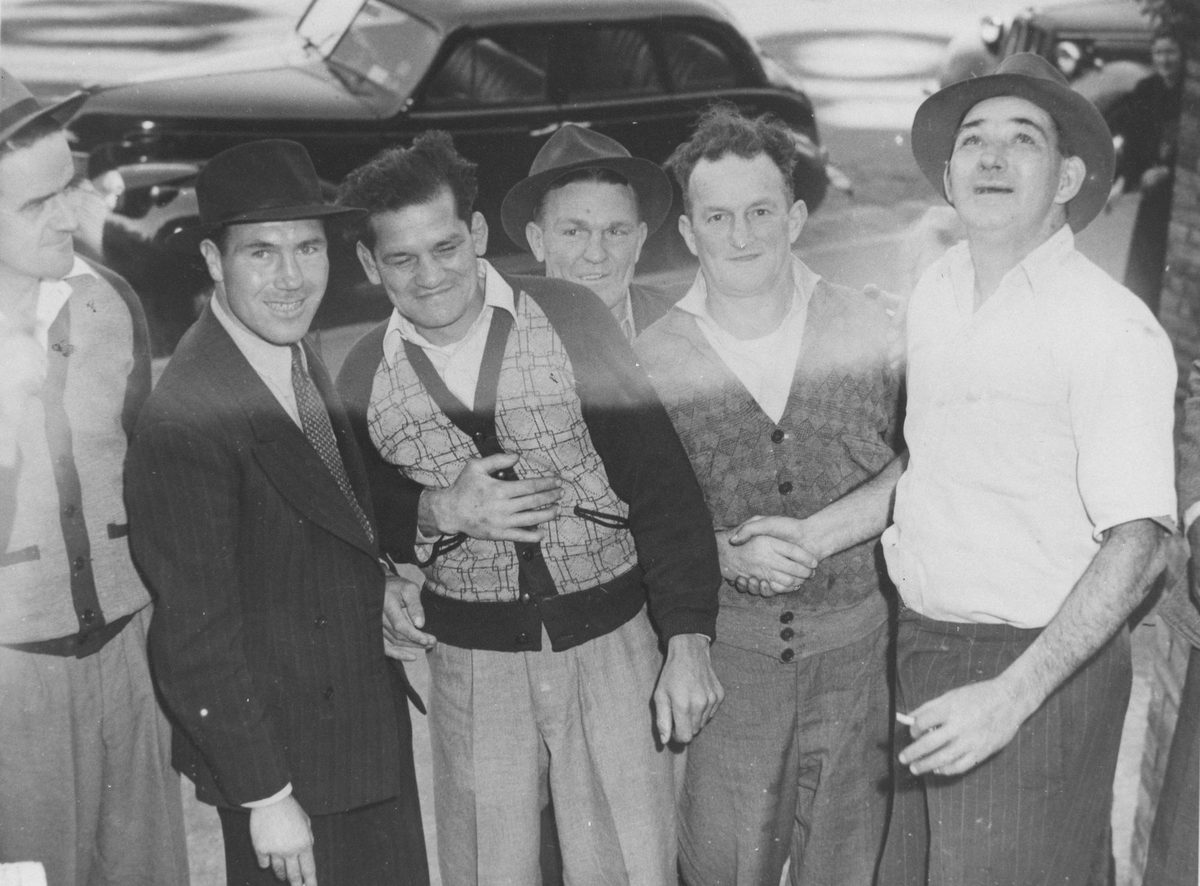 Group of wharfies, Brisbane during the Queensland Rail Workers' Strike, 1948