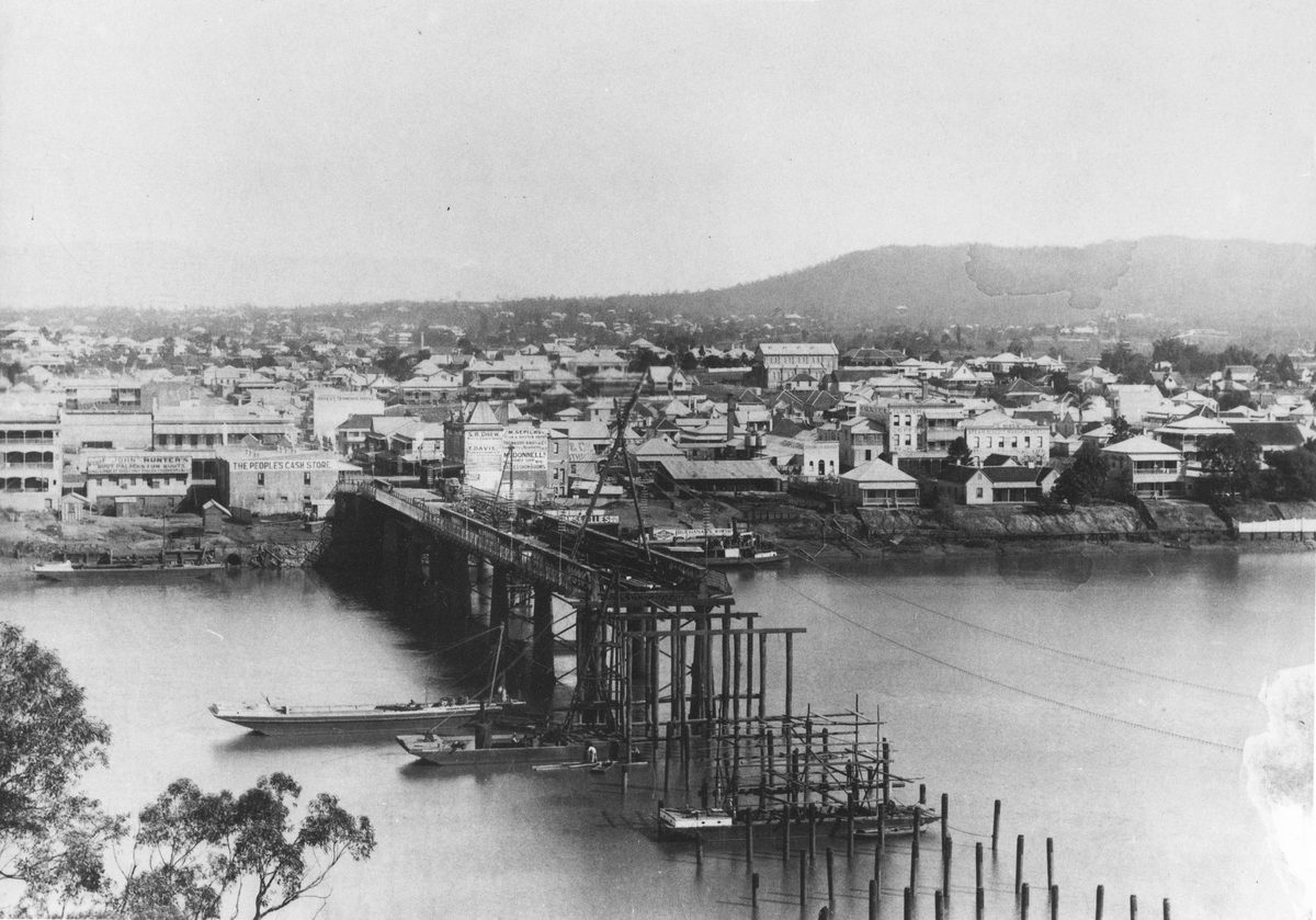 Construction of the second temporary Victoria Bridge, Brisbane, 1893