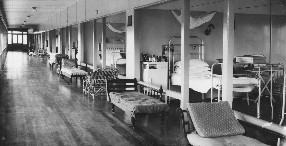 Interior view of the Kenmore Sanatorium, 1950