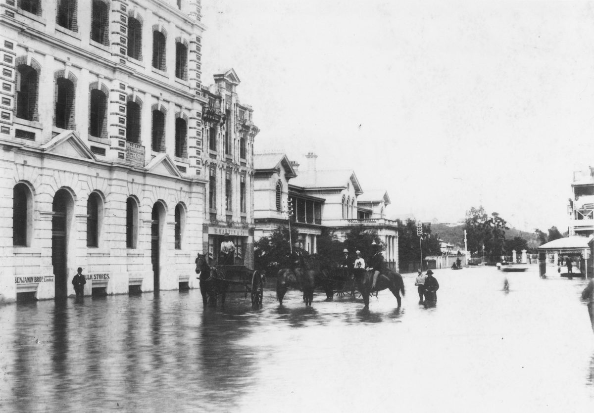 Edward Street during a flood in Brisbane, 1890