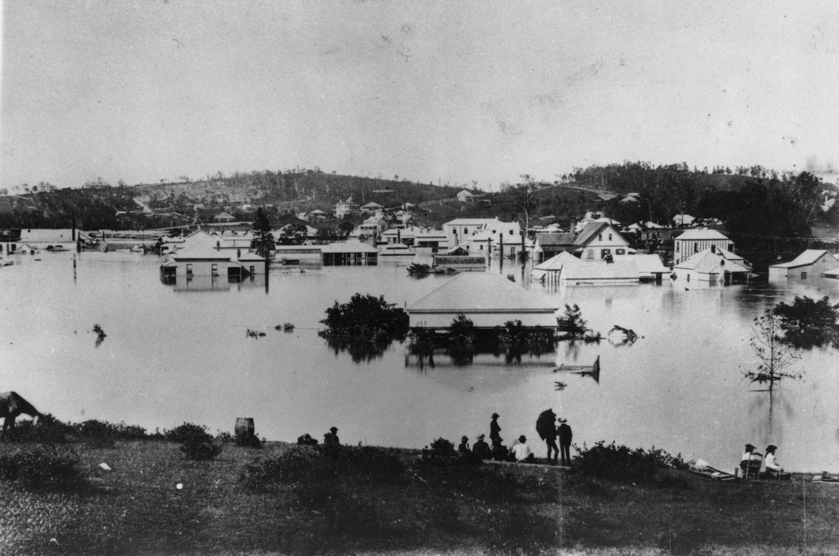 Floodwaters in Newstead, 1893