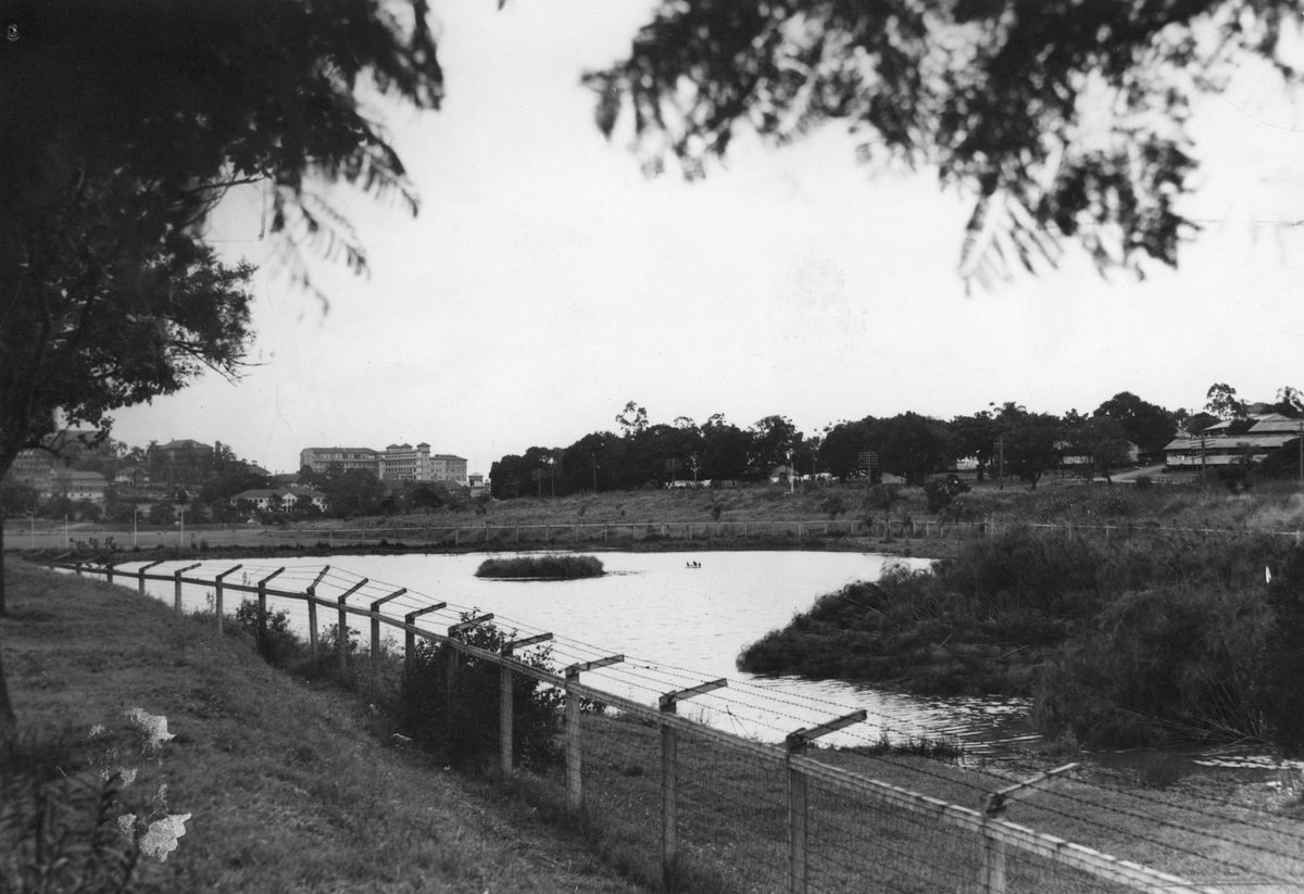 Development of the Victoria Park site as parks and gardens, 1950