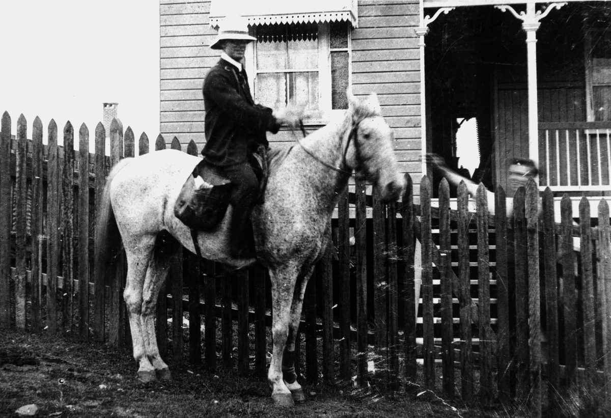 Delivering the mail on horseback, Brisbane, 1913