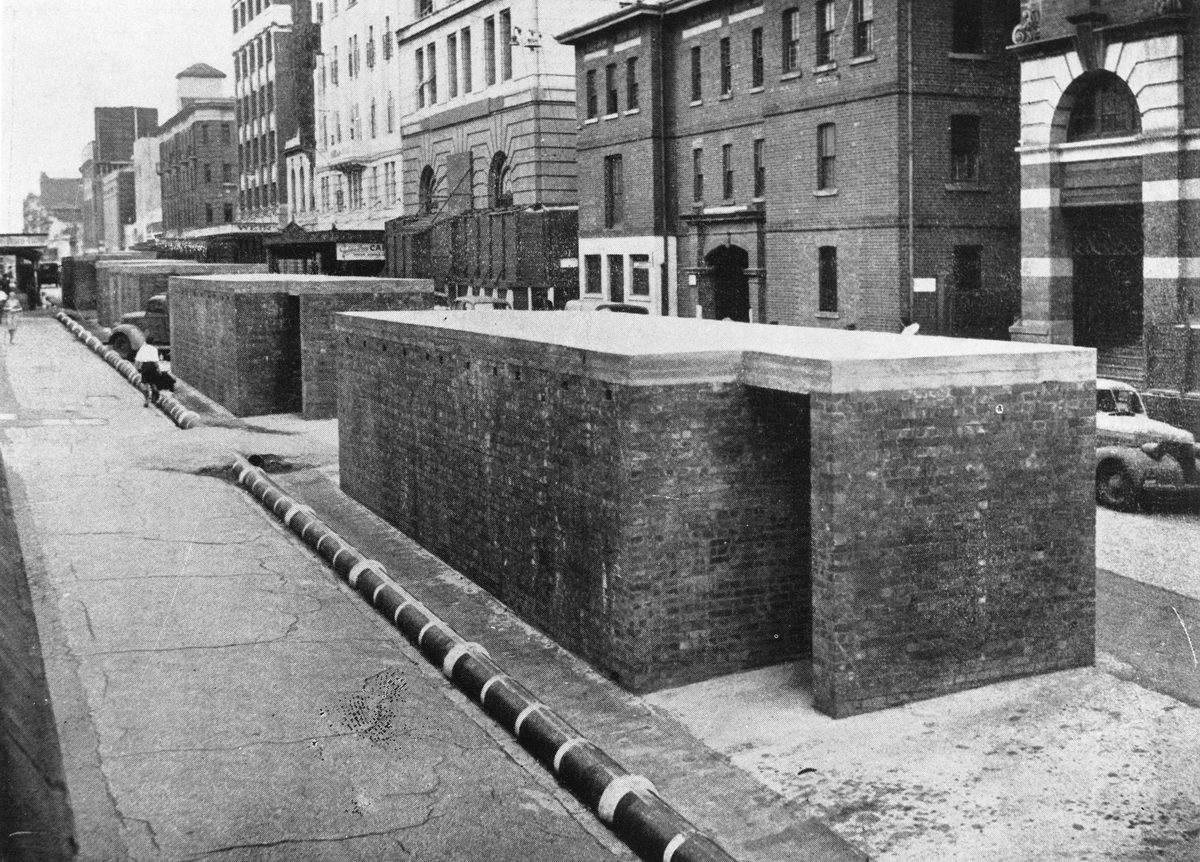 Air raid shelters in Elizabeth Street, 1942