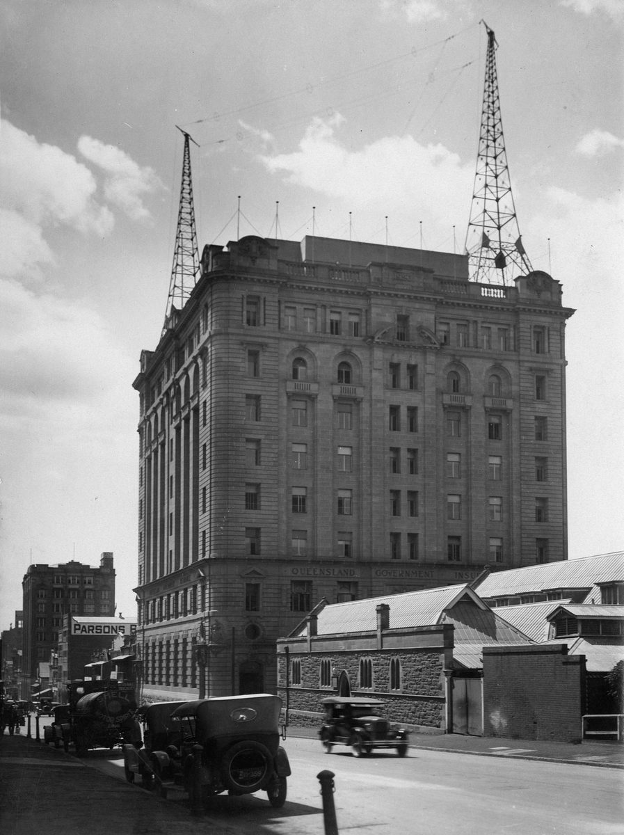 Elizabeth Street, Brisbane showing Queensland Government Insurance Building, 1926