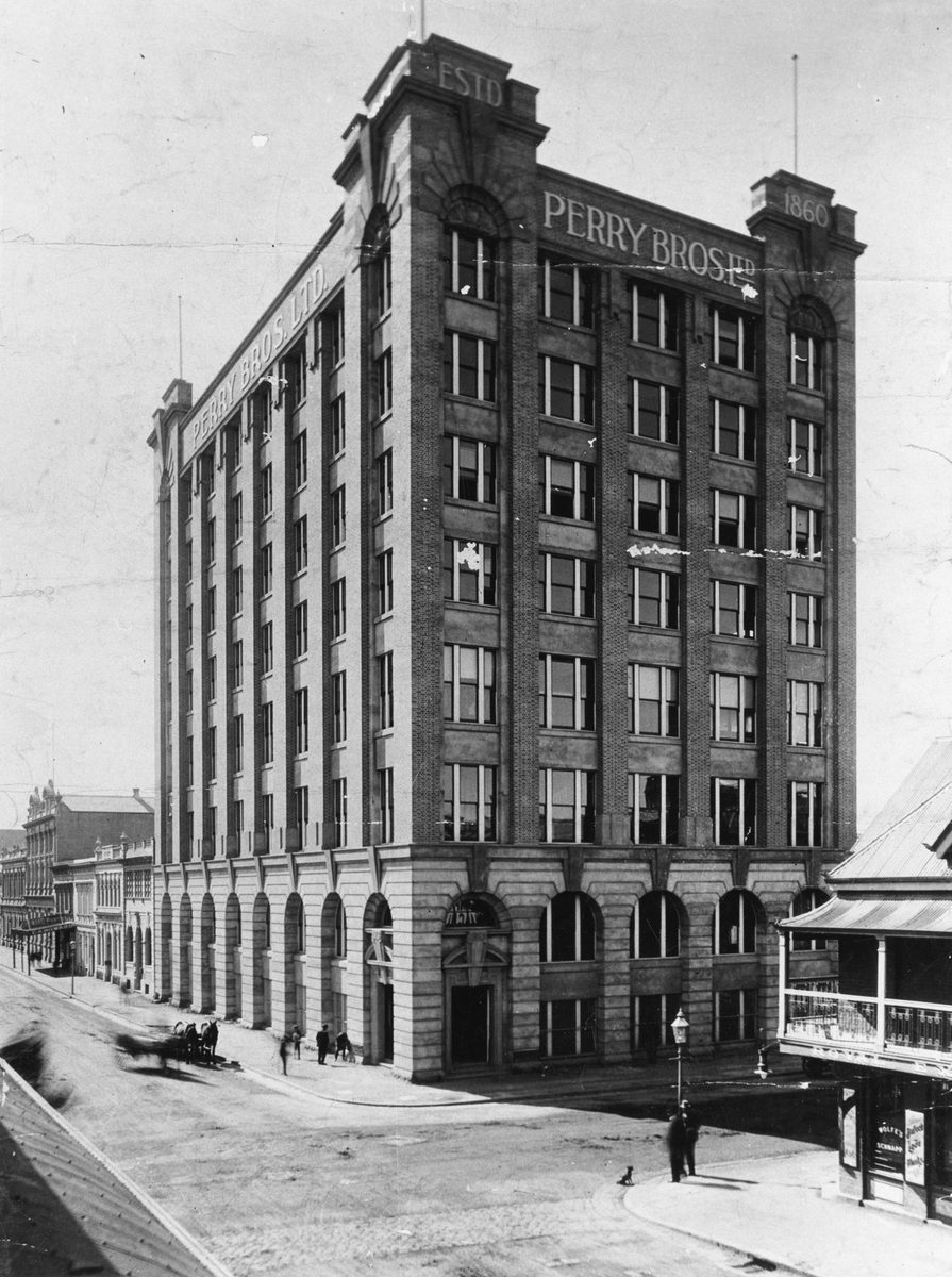 Perry Bothers building at the corner Elizabeth and Albert Street, Brisbane, 1914