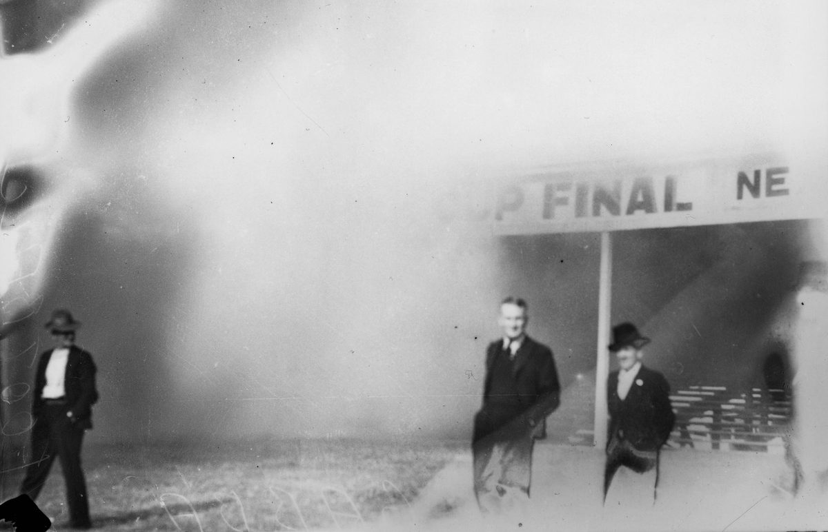 Fire at the football stadium, Woolloongabba, 1939