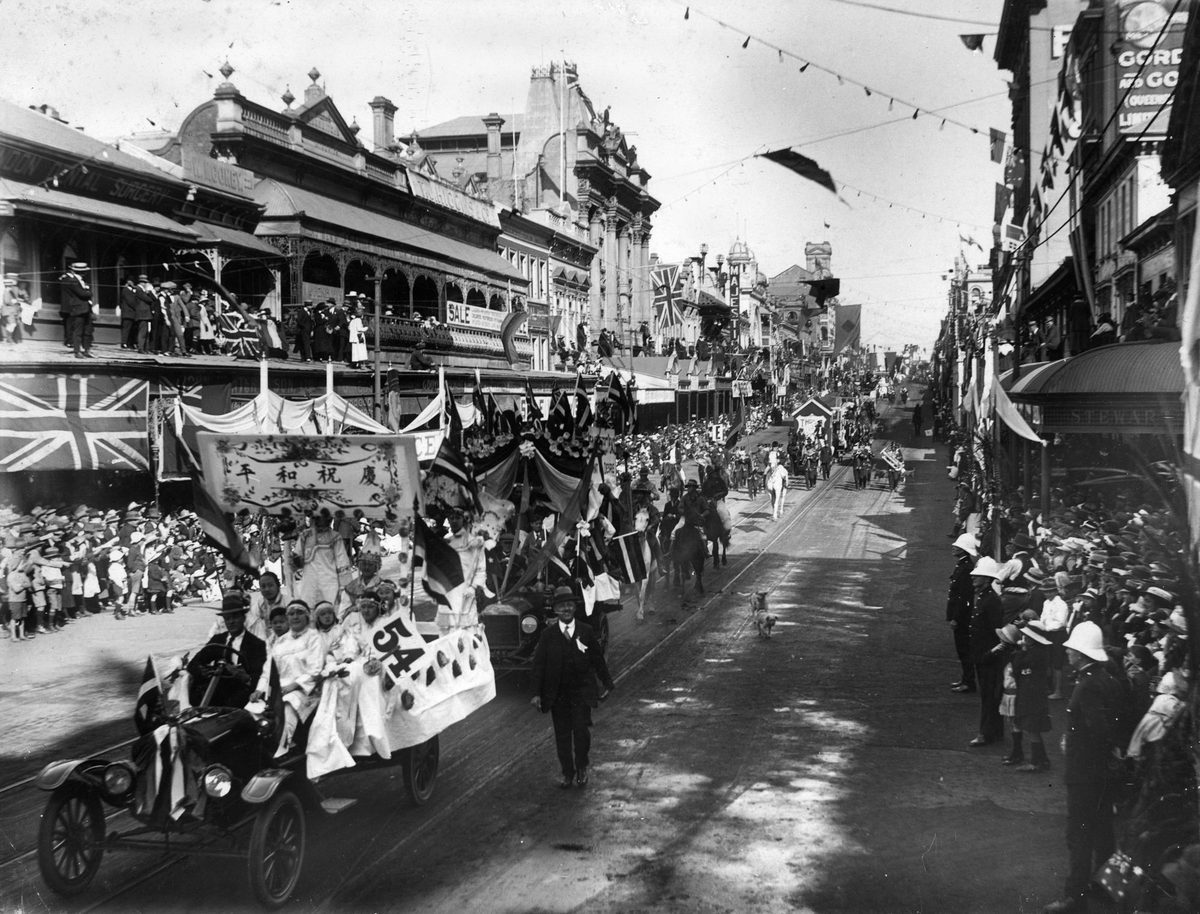 Peace Day procession in Queen Street, Brisbane, 1919