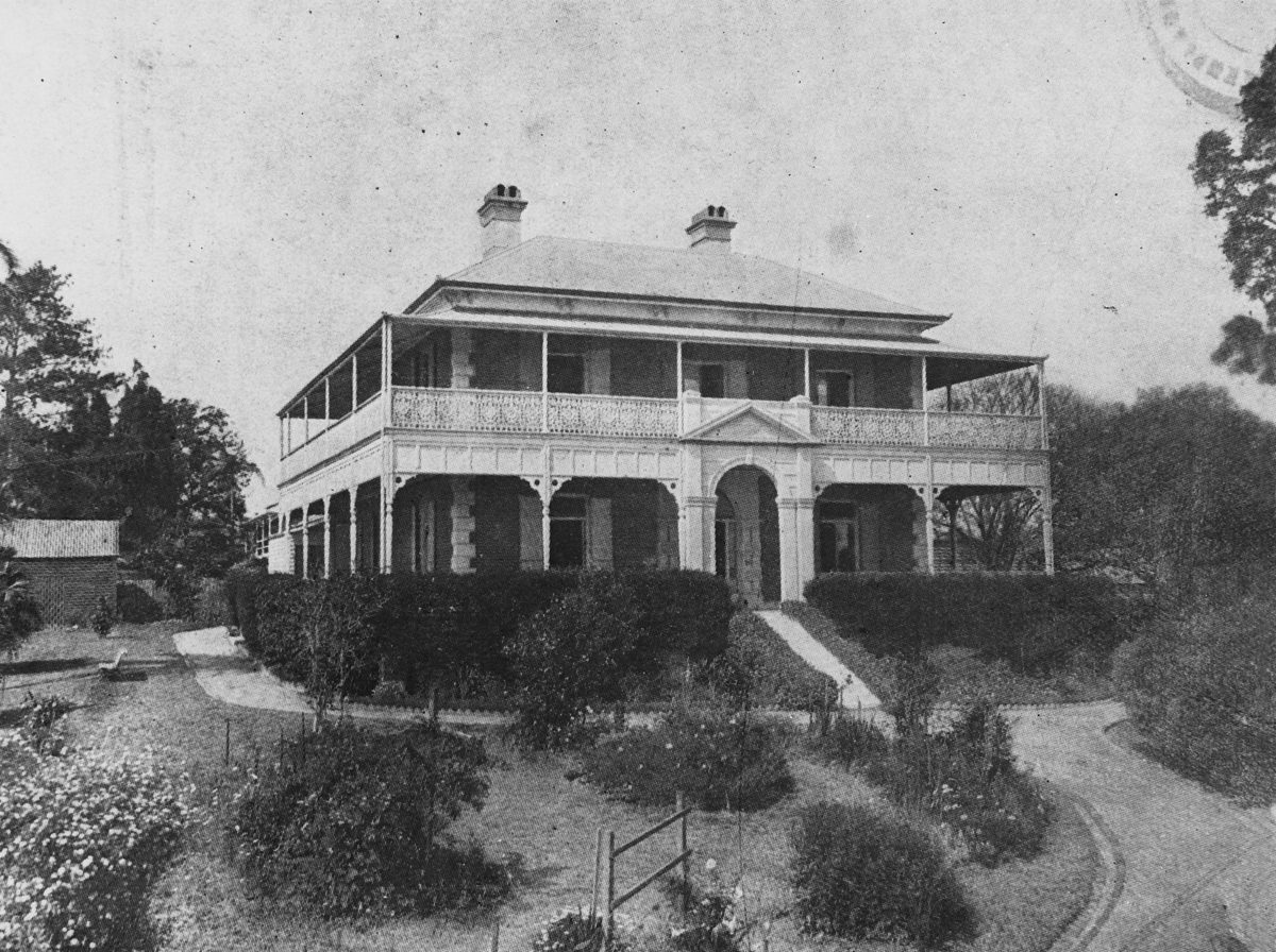 Hilderstone, an imposing residence at Kangaroo Point, Brisbane, 1930
