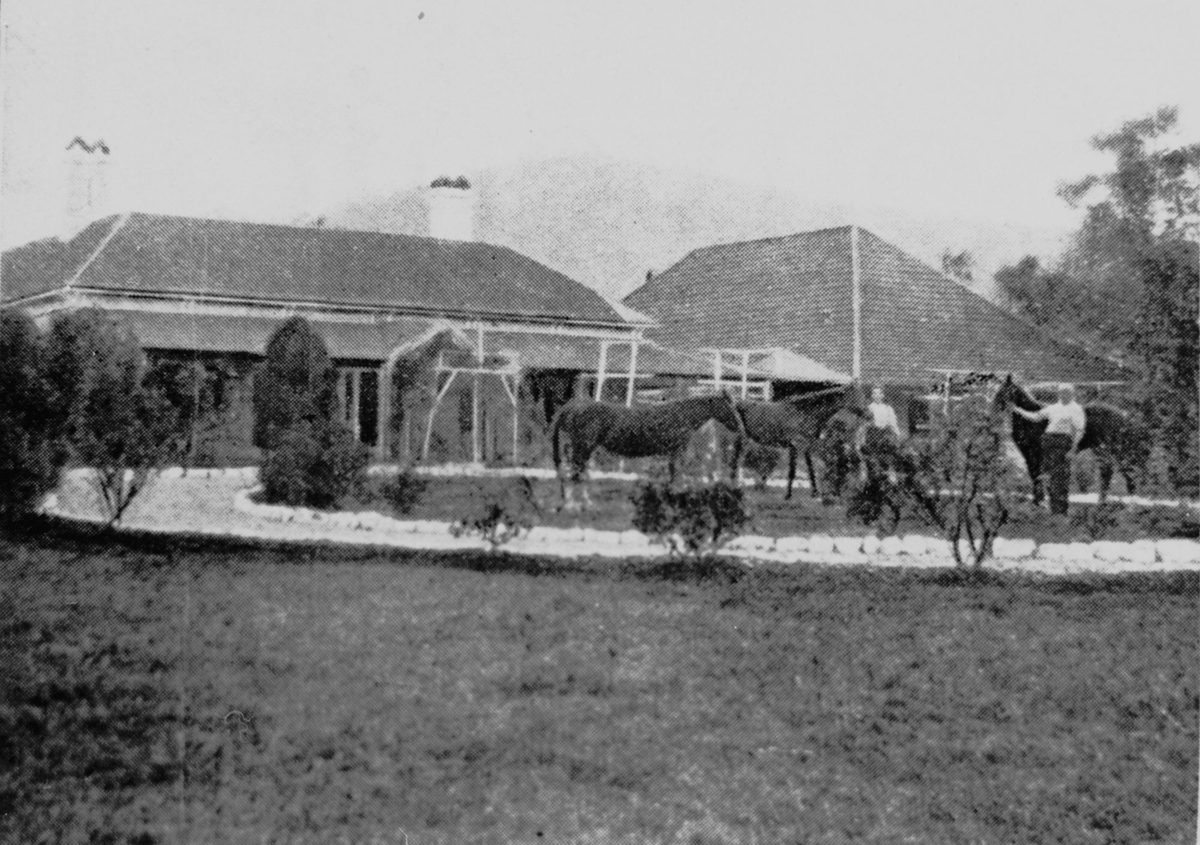 Home of Justice George Rogers Harding in St. John's Wood, Brisbane, 1924