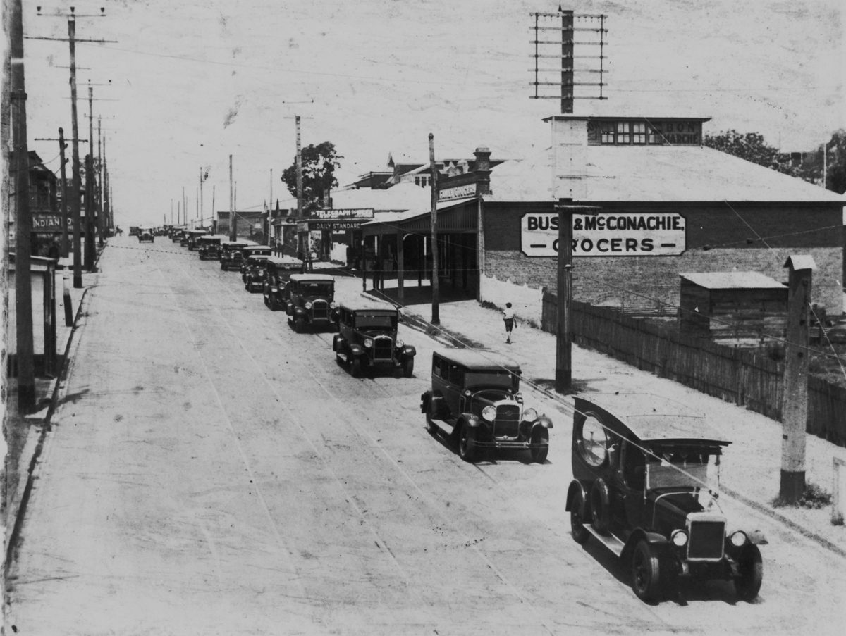 Funeral procession along Lutwyche Road, Windsor, Brisbane, 1929
