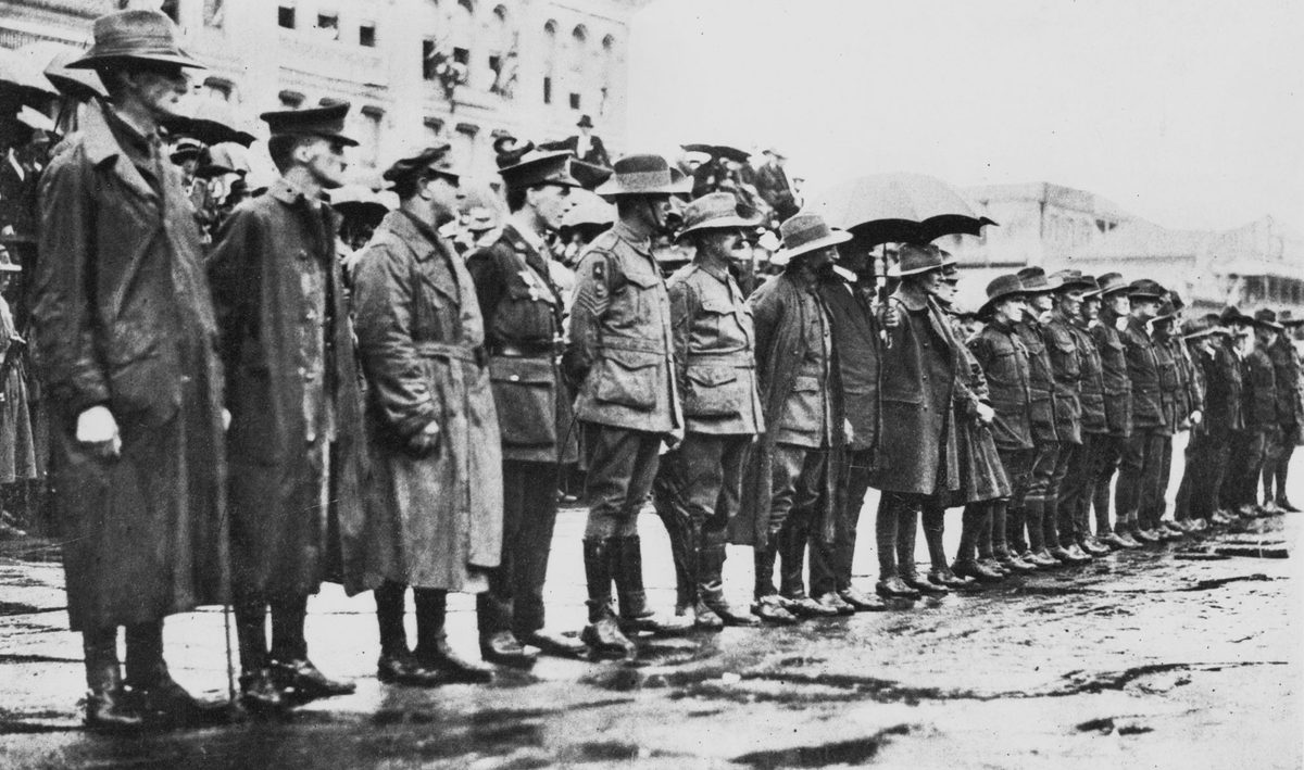 Servicemen line up during an Anzac Day procession in Brisbane, 1919