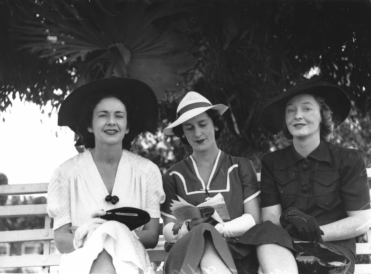 Kath Casey, Joan Greensill and Kath Bleakley at the races, Brisbane, 1938