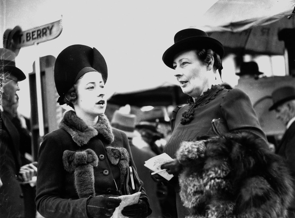 Margery Foll and Mrs Foll (wife of Senator Foll) at Doomben Racecourse, Brisbane, 1940