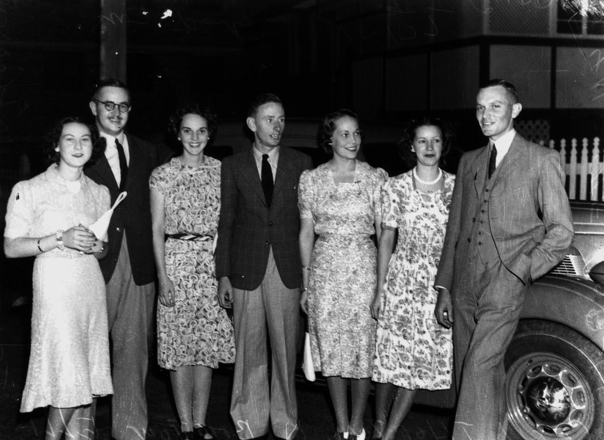 Group of young people on their way to a party, Brisbane, 1939