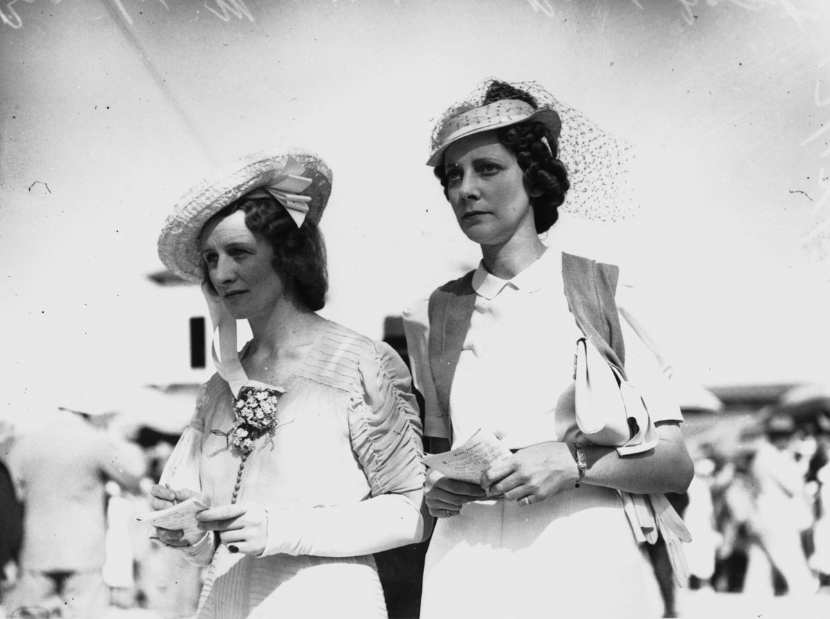 Brenda Maguire and friend at the races, Brisbane, 1938