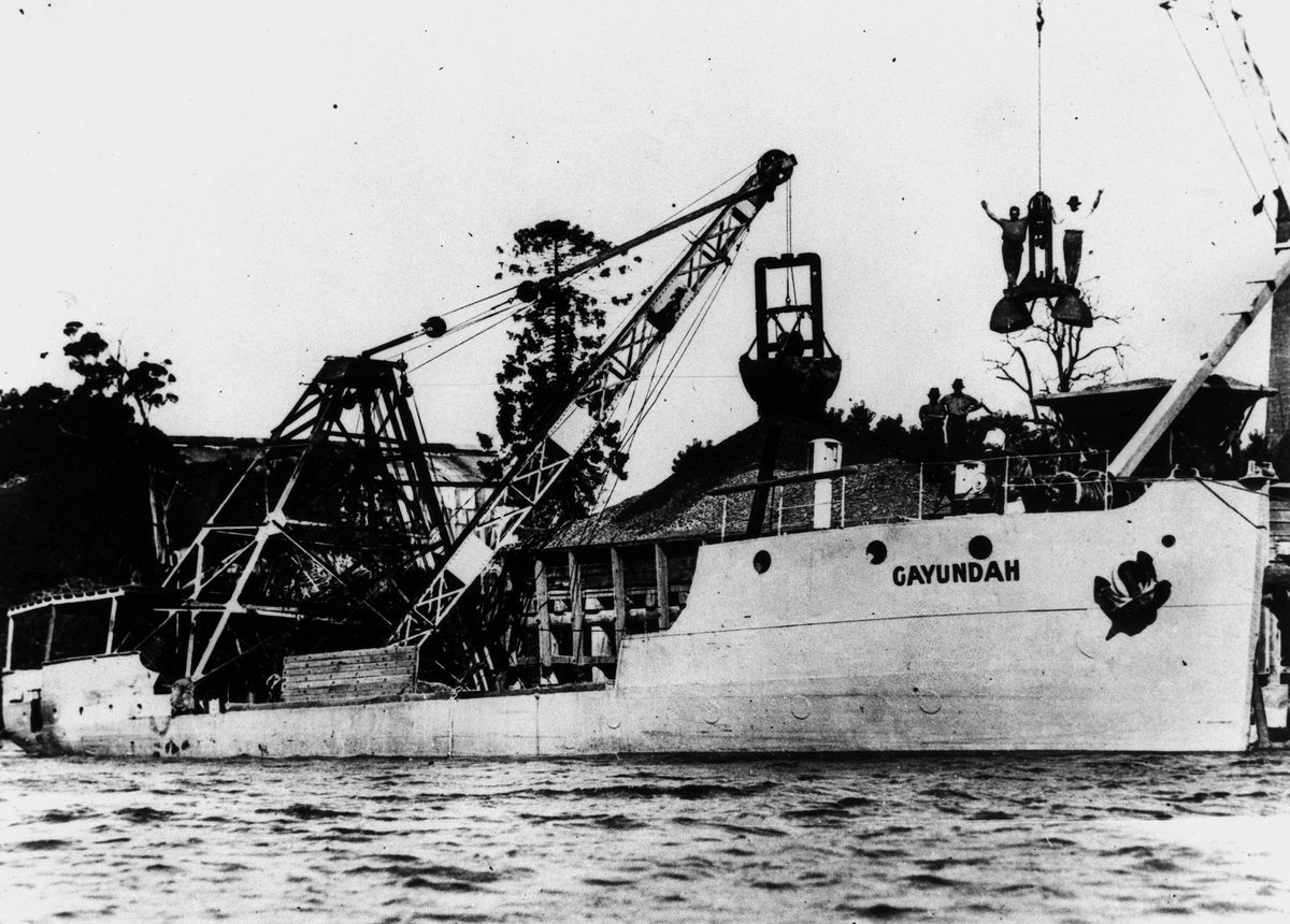 Gayundah berthed at the coal wharf, Brisbane, 1946