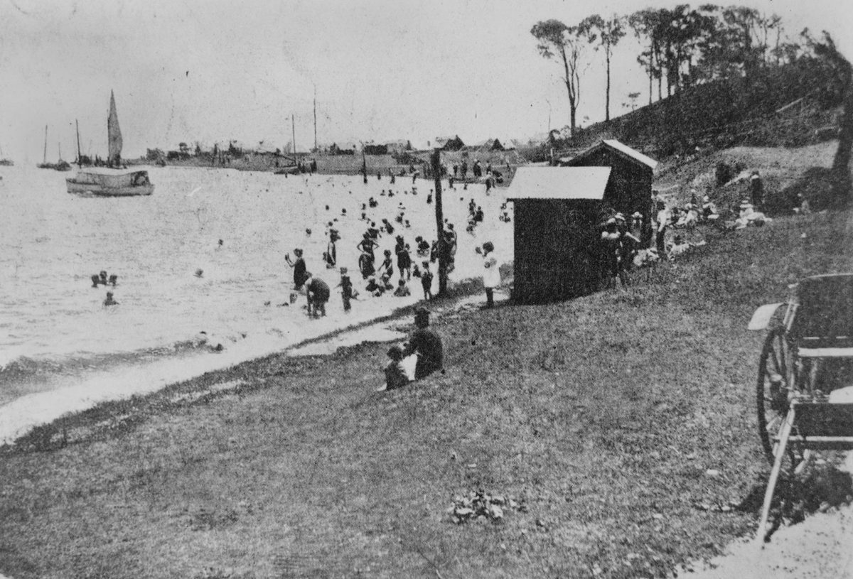 View of the beach at Wellington Point, Queensland, 1921